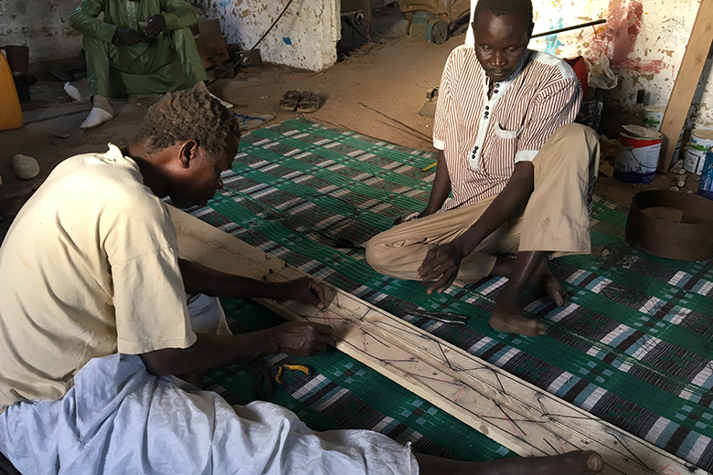 3form Full Circle Product Story Pogo & Dance